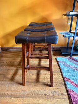 Set of 3Saddle Bar Stools with Tufted Seat