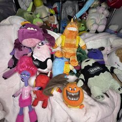 Lot Of 17 Monsters University Plush Stuffed Animals