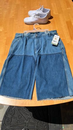 Size 32 jean shorts H & M brand