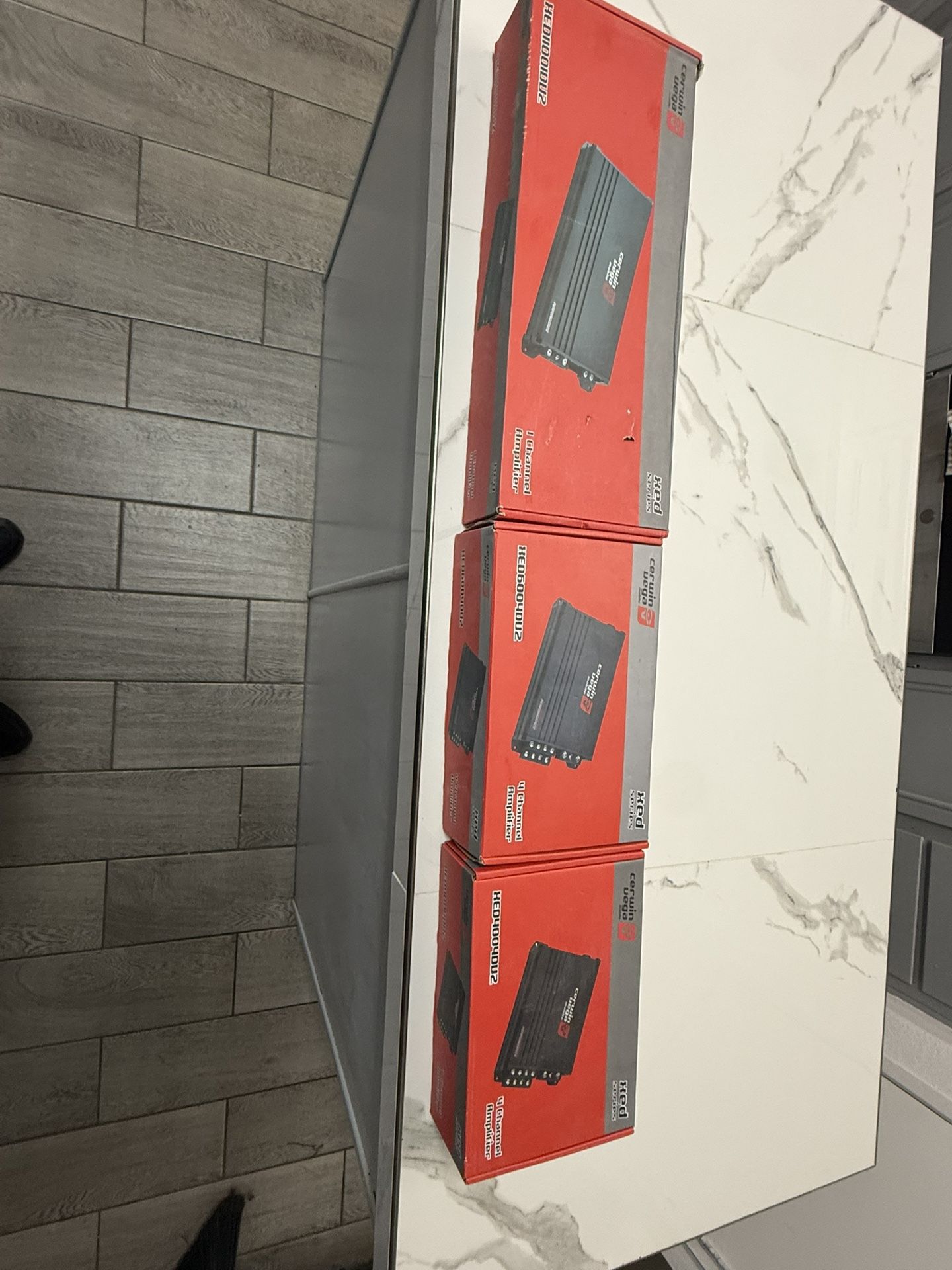 Cerwin Vega  Amplifiers