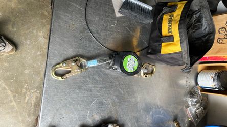 Self-Retracting Lifeline Fall Protection Device