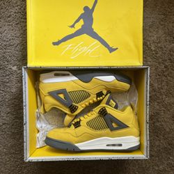 Jordan 4s “lightning”