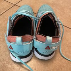 Size 9 Reebok 