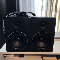 Studio Speakers 