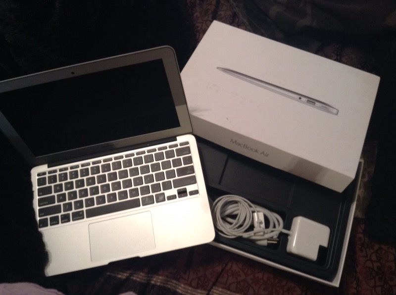 MacBook Pro (2010) and AC adapter