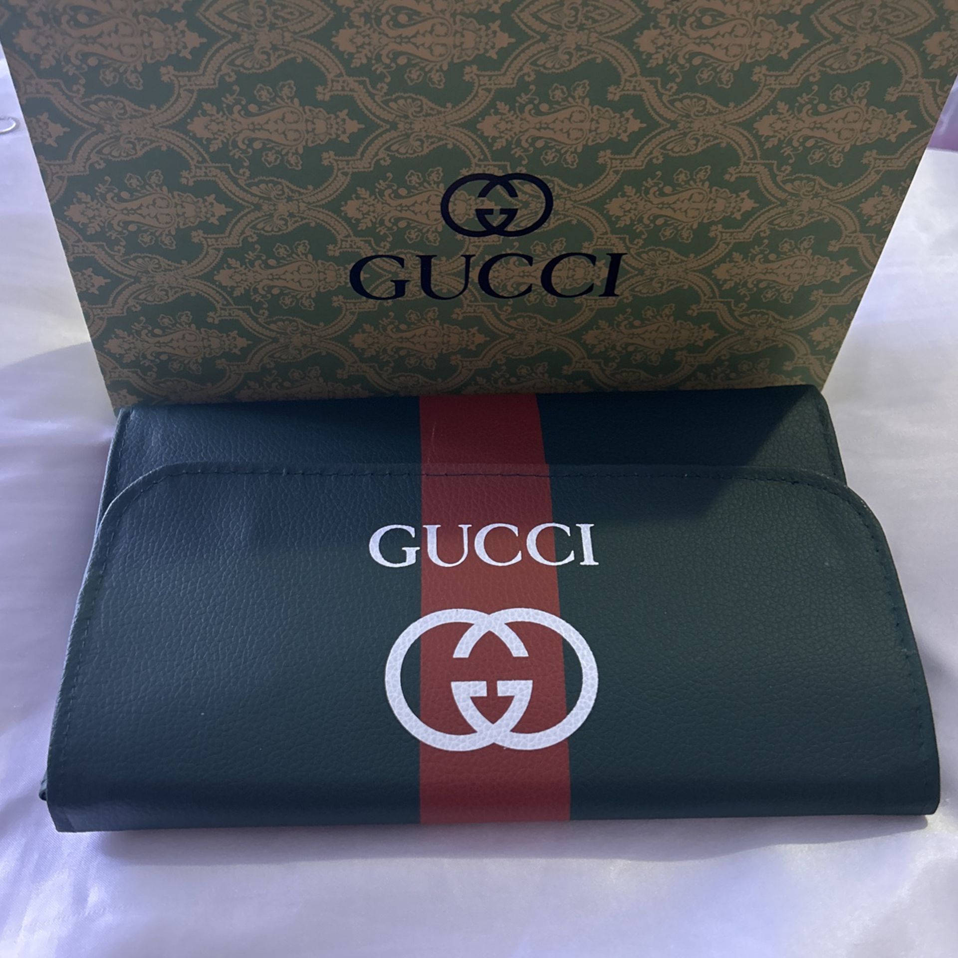 Gucci Travel Makeup Brush Set