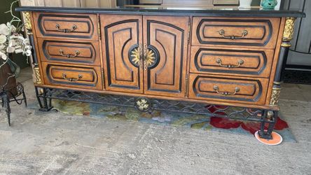 Gorgeous mármol top solid wood dresser set