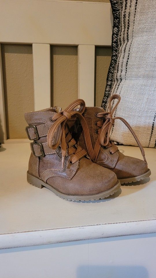 Toddler Size 5 Boots