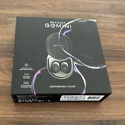 Devialet Gemini Wireless Earbuds - Like New!