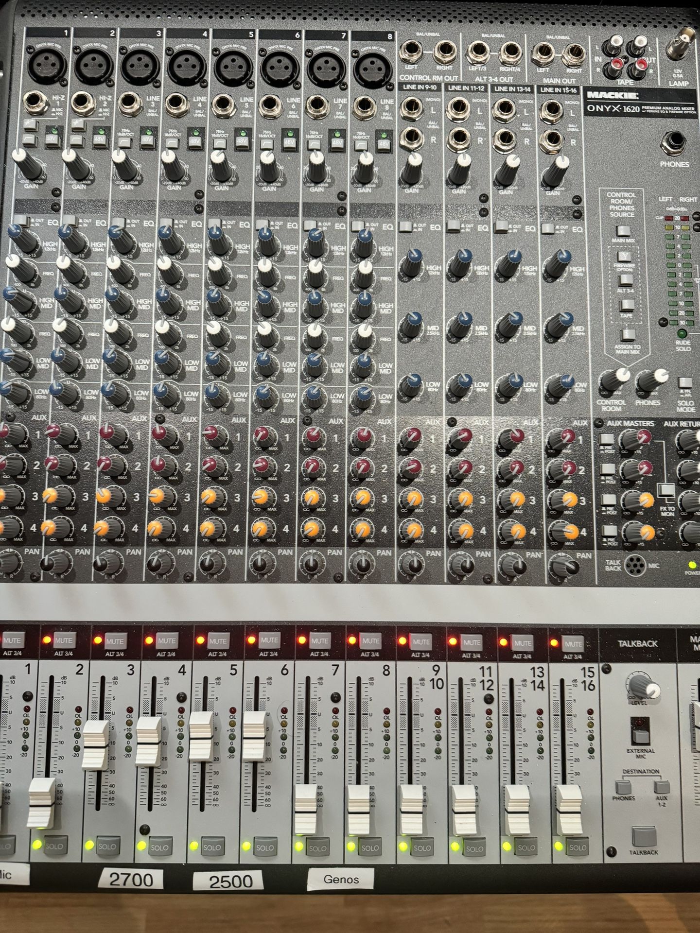 Mackie Onyx 1620 Analog Mixer