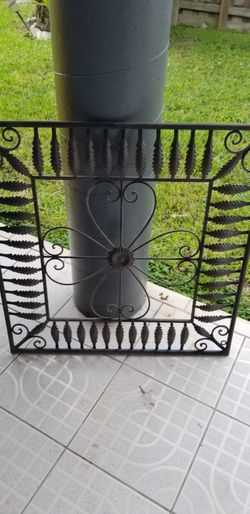 Iron outdoor decor