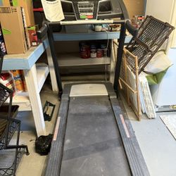 Treadmill Nordictrack T5.1. Hardly Been Used.