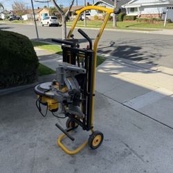 Collapsable Dewalt Miter Saw 