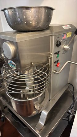 University 12 qt dough mixer