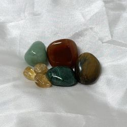 5 Prosperity Crystal Stones