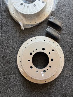 NEW Rear Brake Rotors & Brake Pads – Toyota Tundra / Land Cruiser