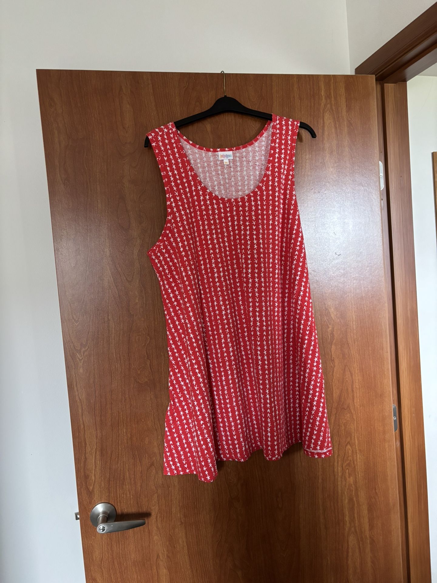 LuLaRoe Sleeveless Tunic Tank Top 3XL