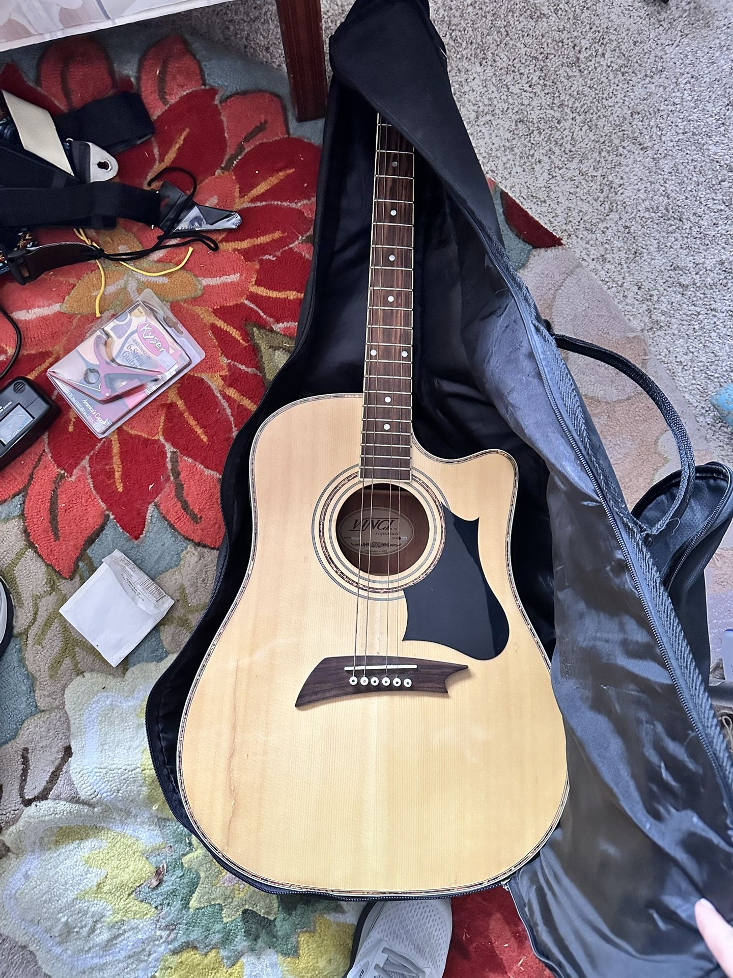 Vinci Electric/acoustic Guitar