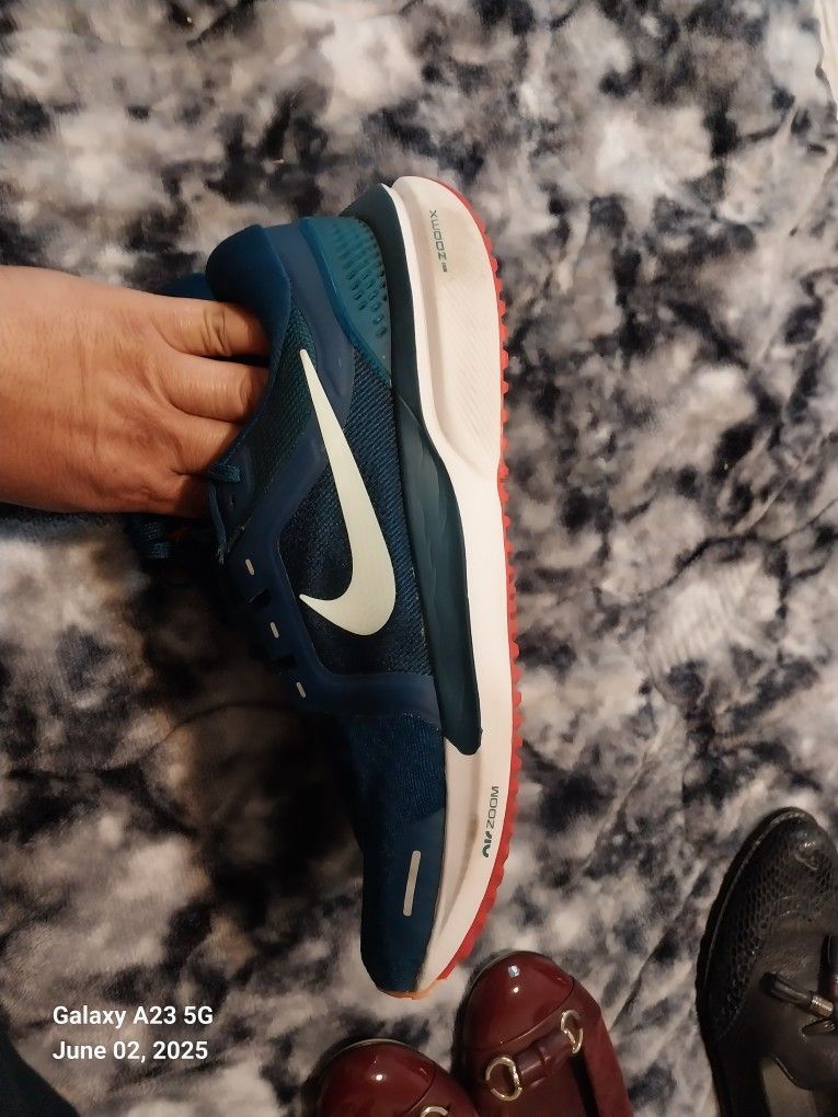 Nike shoes