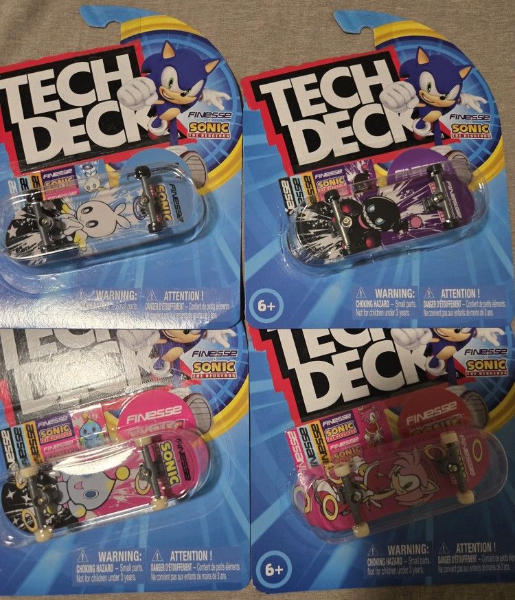 Tech Deck Finesse x Sonic The Hedgehog Fingerboards