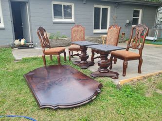 Dining room set