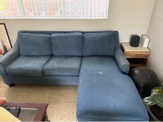 Couch Sofa with pullout bed $150  OBO must go
