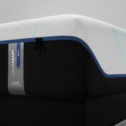 Brand New Mattress Queen Size Tempur Pedic Luxeadapt Soft 