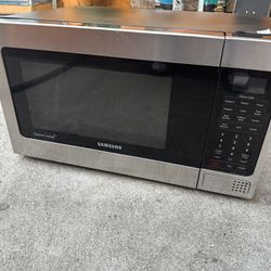 Microwave - GREAT CONDITION!