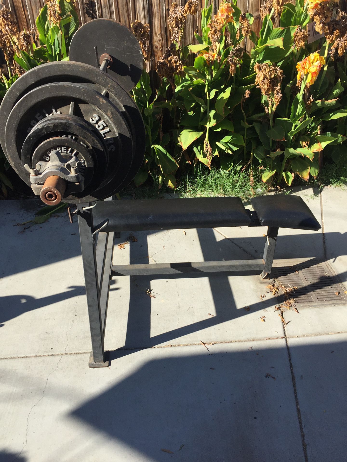 OLYMPIC BENCH PRESS WEIGHT GYM SET-UP EXCELLENT CONDITION , 7ft OLYMPIC BAR