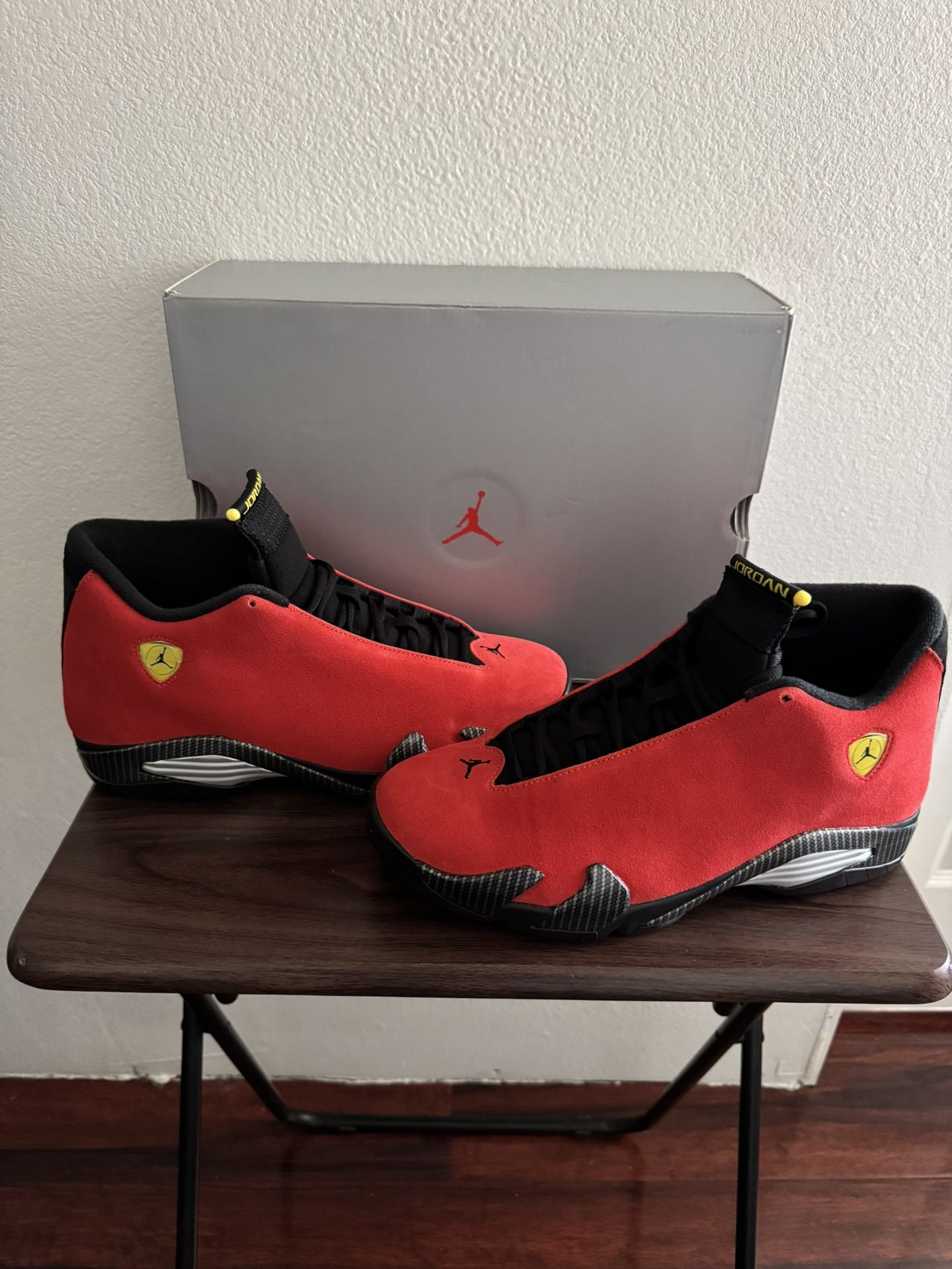 Jordan Retro 14 Ferrari