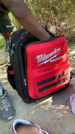 Milwaukee pack out