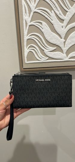 Michael Kors Black Wristlet Wallet