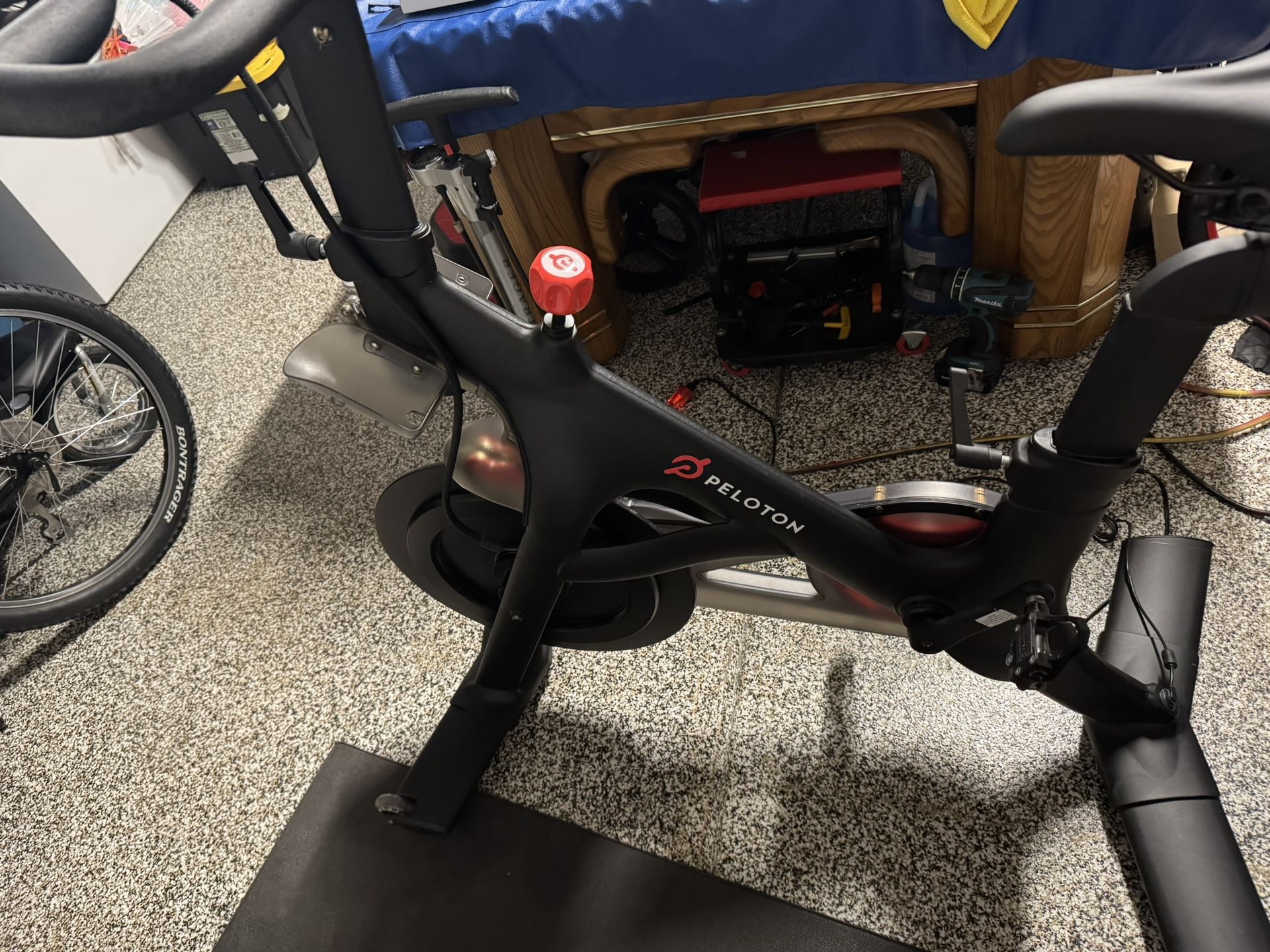 PELOTON EXERCISE BIKE FOR SALE
