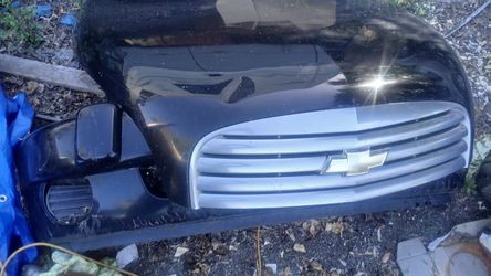 Chevy HHR Front bumper and hood