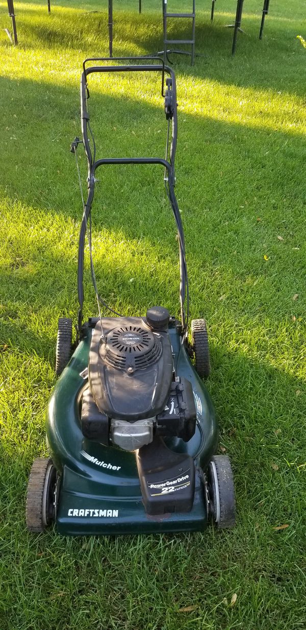 Craftsman lawnmower lawn mower with Honda engine selfpropell all in