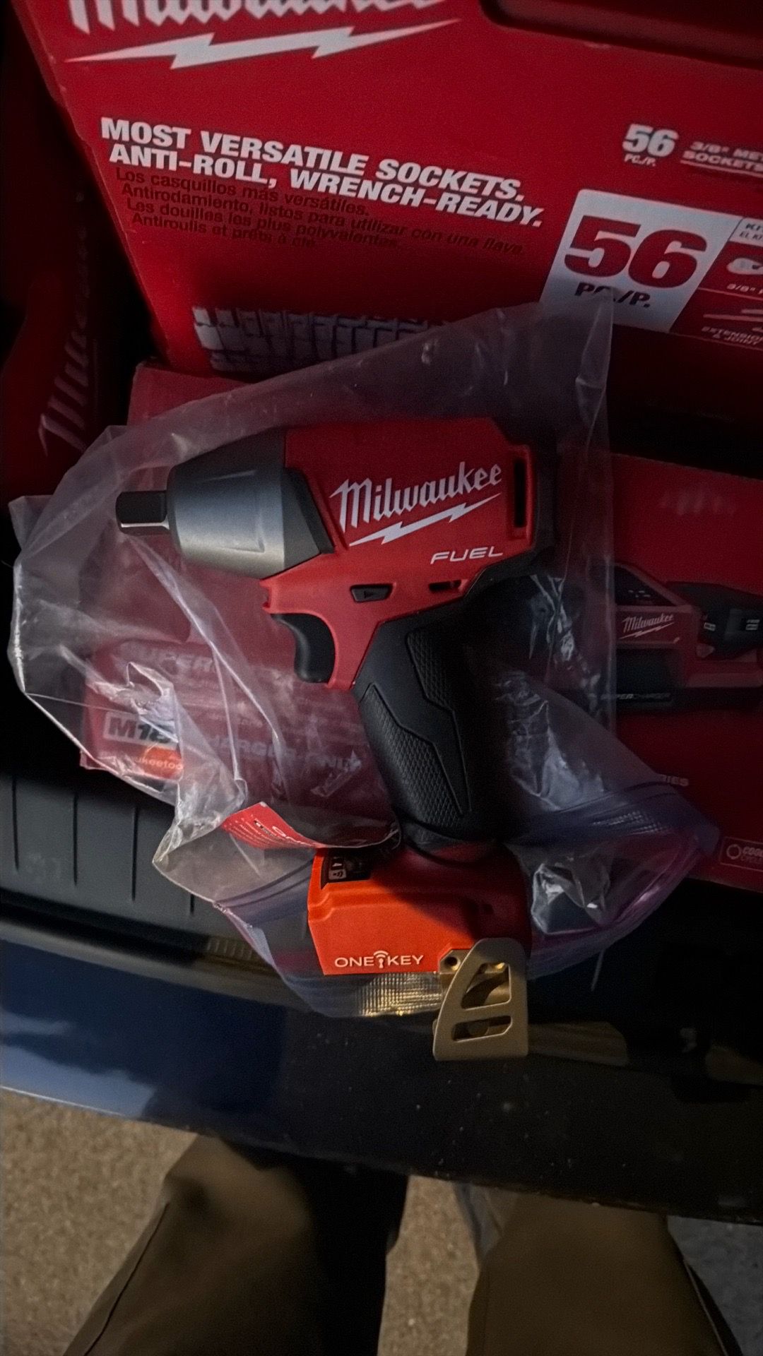 Milwaukee fuel 1/2 square pin impact wrench (one key)