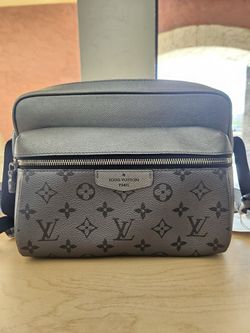 L. Vuitton Tiagaram Bag 