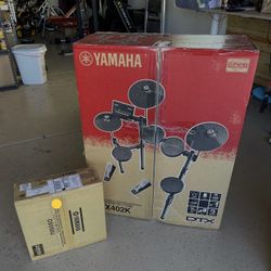 Yamaha DTX402 Drum Set with Stool