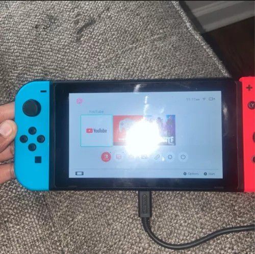 Nintendo   Switch 