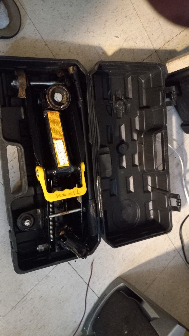 Hydraulic Trolly Jack for Sale in Corpus Christi, TX OfferUp