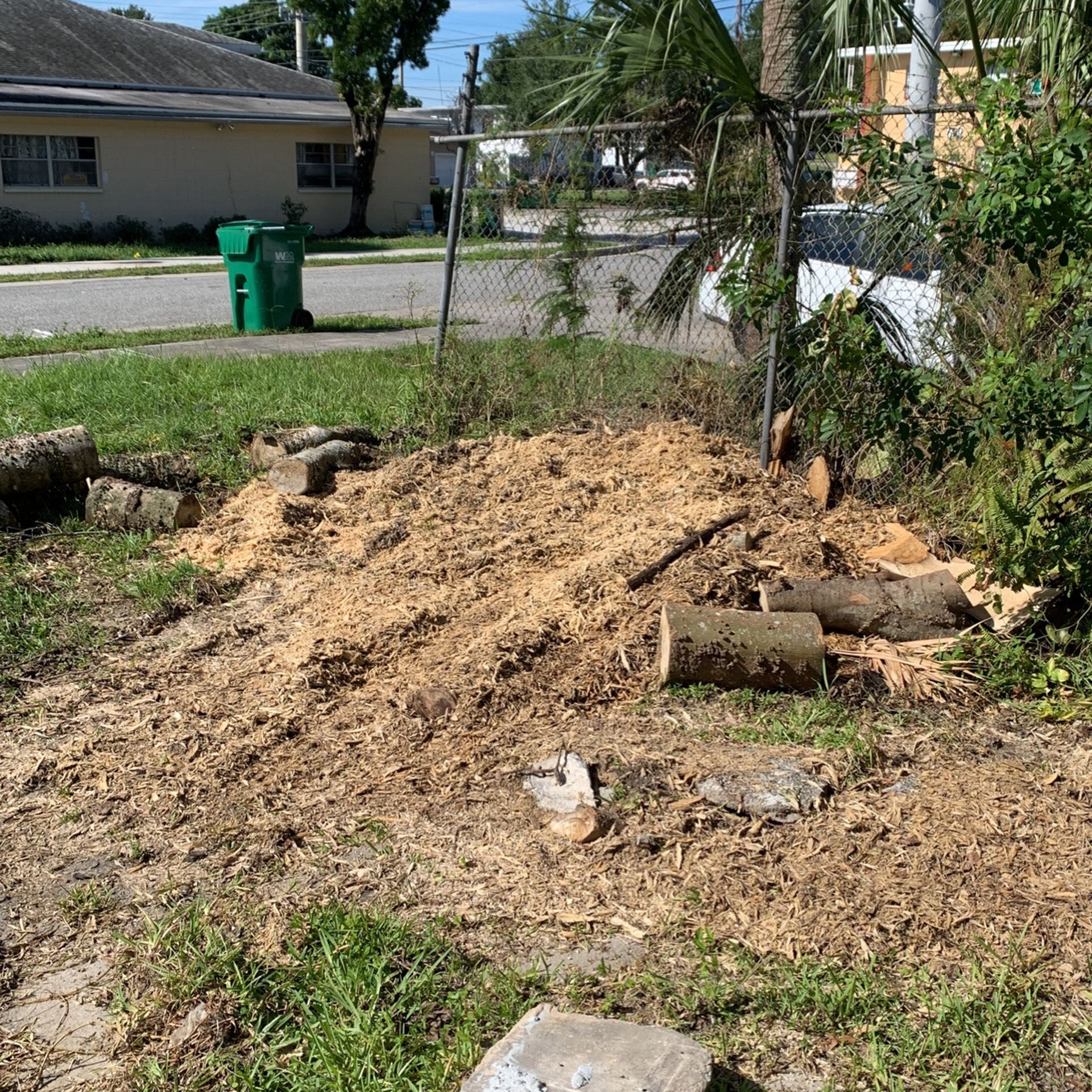 Free Mulch Bring A Shovel