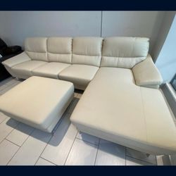 *Black Friday Now*---St Tropez Sleek Leather Sectional Sofa W/Ottoman---Delivery And Easy Financing Available👏