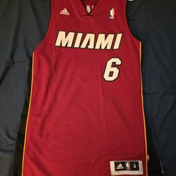 Adidas LeBron James #6 Miami Heat Swingman Adidas Red Jersey Large