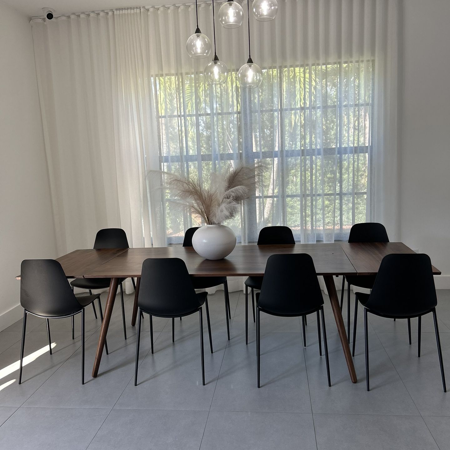 Dining Table With 8 Chairs 
