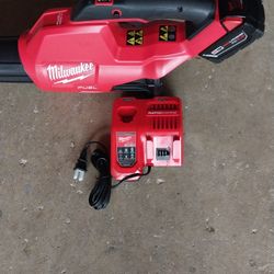 Milwaukee  Blower 14 -  400 min  (  RPM ) and Battery 5 .  0 AH  and  Rapid  Charger  M 12 -  M18  All Set Brand New 