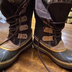 Ladies Size 7 Sorel Waterproof Boots