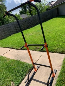 Pull up bar