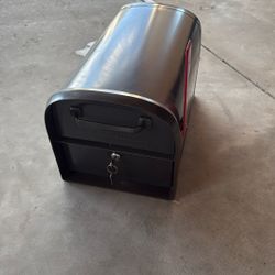 Large Mail Box With Lock 