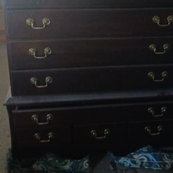 QUEEN ANNE HIGH DRESSER