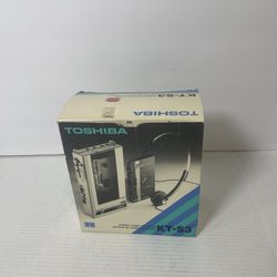 TOSHIBA Stereo Casette Player KT-S3 Metal With FM tuner  /w Case Read